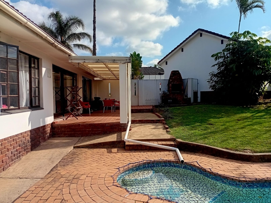 To Let 3 Bedroom Property for Rent in Beacon Bay North Eastern Cape